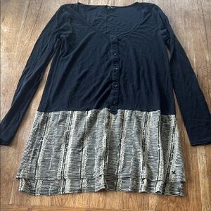 HURLEY DRESS SHIRT SIZE LARGE